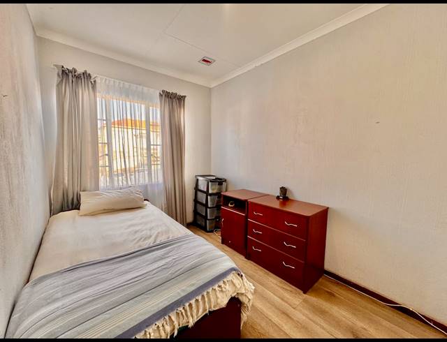 2 BEDROOM SECTIONAL TITLE FOR SALE IN MEYERSDAL